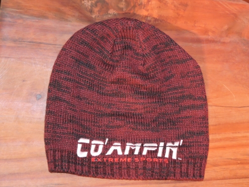 beanie space dyed maroon